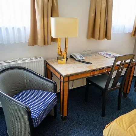Hotel Johanneshoehe 3*