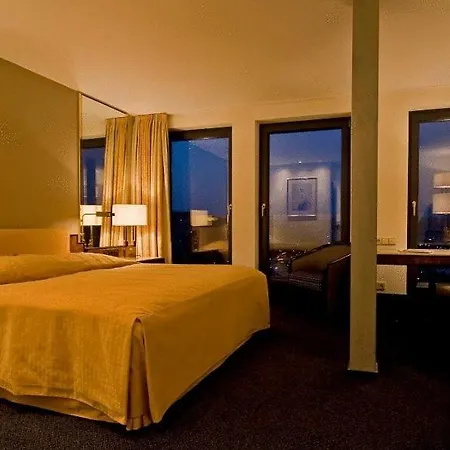 Johanneshoehe Hotel 3*