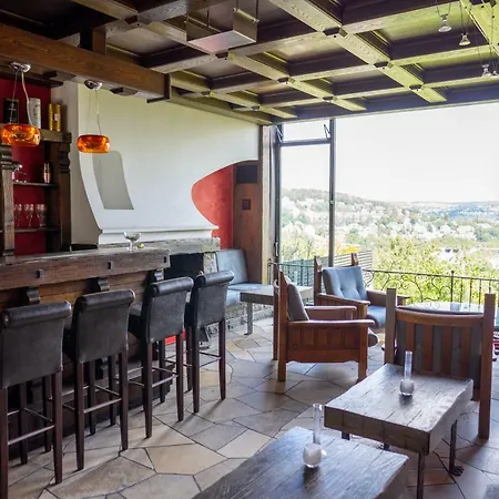 Johanneshoehe Hotel